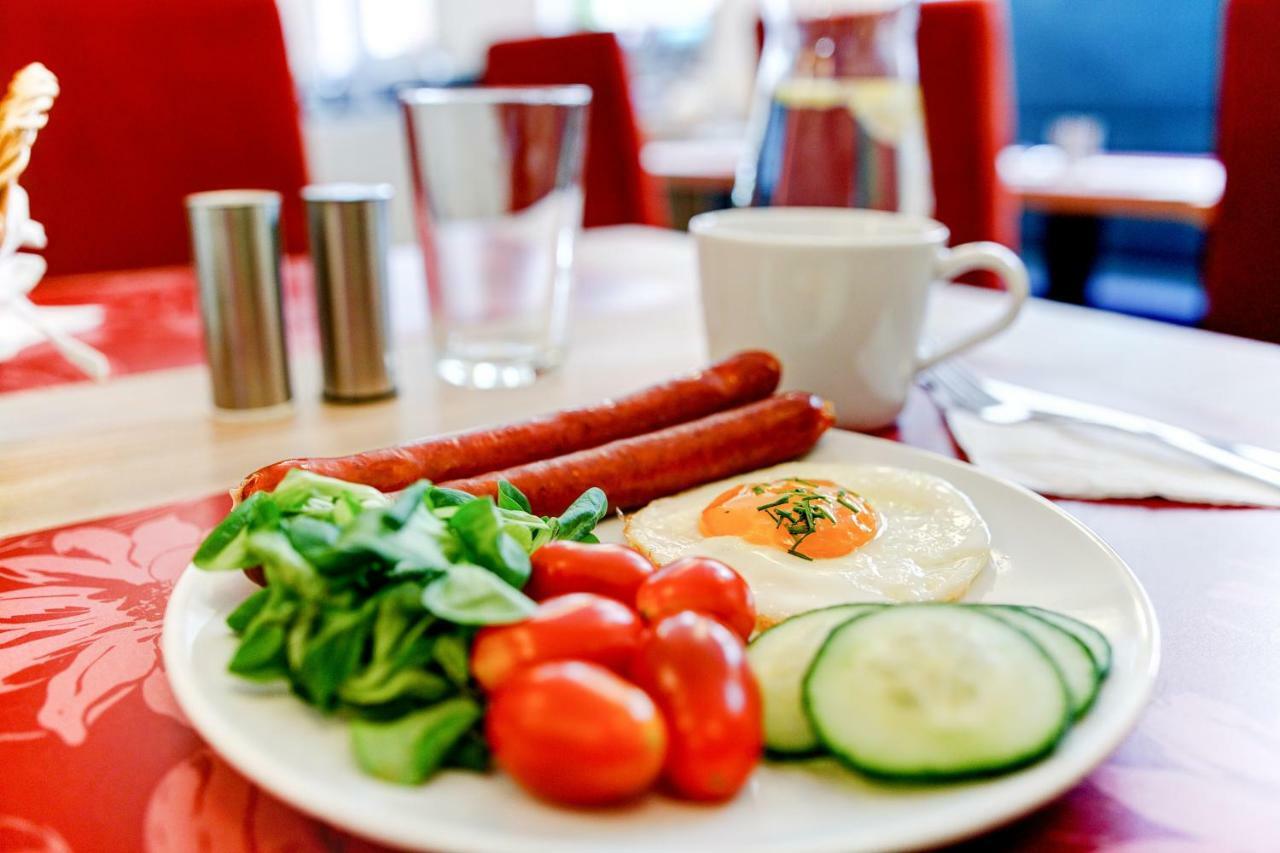 Hotel Koflik Strakonice Kültér fotó